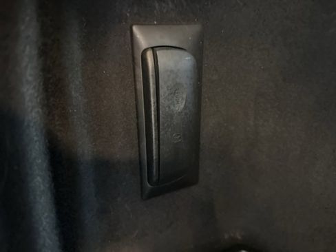 Used 2016 Dodge Durango Limited w/ Nav & Power Liftgate Group image 38