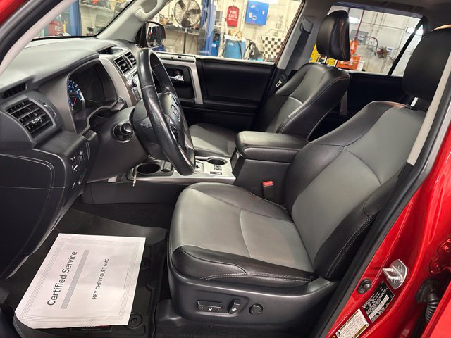 Used 2016 Toyota 4Runner SR5 Premium AWD/4WD image 12