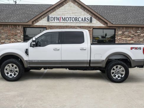 Used 2019 Ford F250 Lariat w/ Chrome Package AWD/4WD image 17