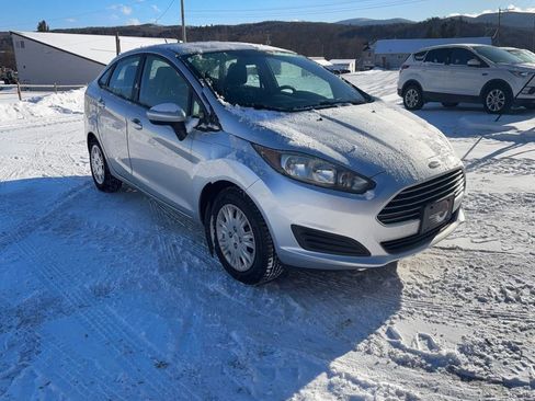 Used 2016 Ford Fiesta S image 3