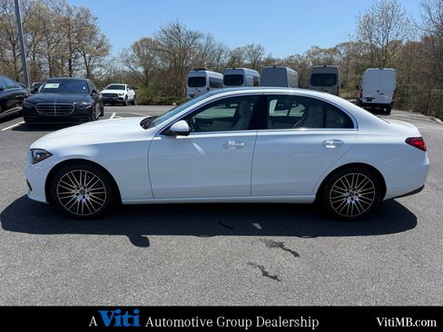 Used 2023 Mercedes-Benz C 300 4MATIC Sedan image 5