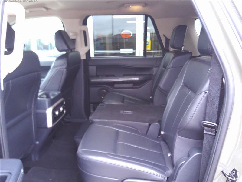 Used 2024 Ford Expedition Max XLT AWD/4WD image 7