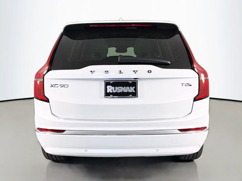 New 2026 Volvo XC90 T8 Ultra w/ Protection Package AWD/4WD image 6