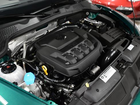 Used 2018 Volkswagen Beetle 2.0T image 50