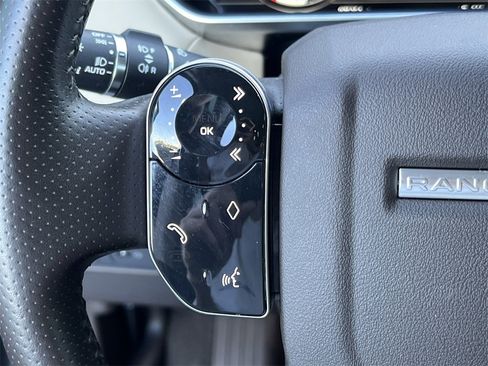 Used 2020 Land Rover Range Rover Sport HSE image 27