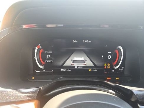 Used 2023 Nissan Pathfinder Platinum w/ Cargo Package image 11