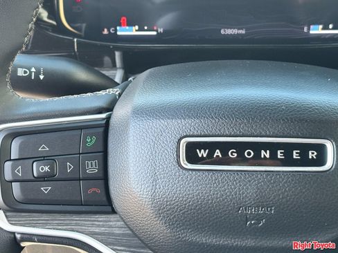 Used 2022 Jeep Wagoneer Series III AWD/4WD image 22