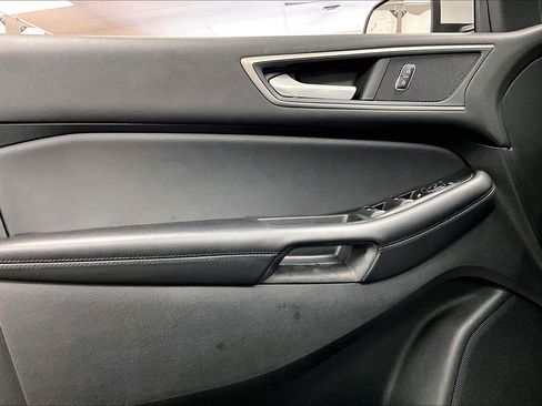 Used 2024 Ford Edge SEL image 22