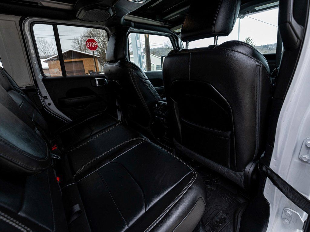 Used 2023 Jeep Wrangler Unlimited Sahara w/ Cold Weather Group AWD/4WD image 30