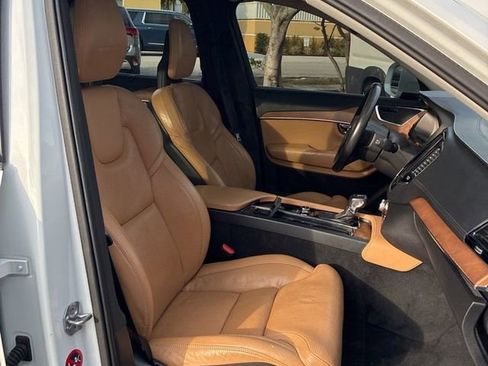 Used 2016 Volvo XC90 T6 Inscription w/ Vision Package image 8
