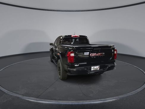 New 2025 GMC Canyon Denali w/ LPO, Denali Black Edition image 7