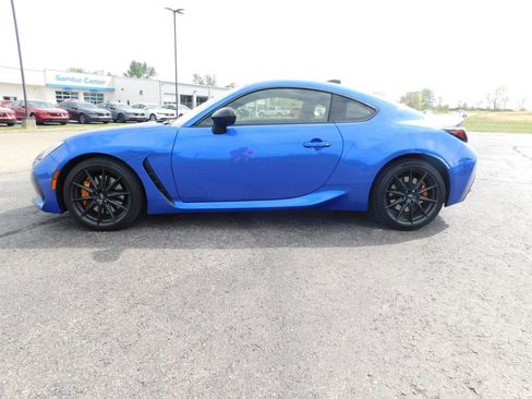 Used 2025 Subaru BRZ tS RWD image 6