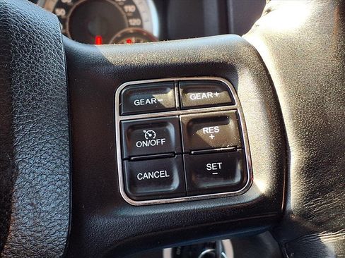 Used 2017 RAM 1500 Classic SLT w/ SLT Plus D￩cor Group image 20