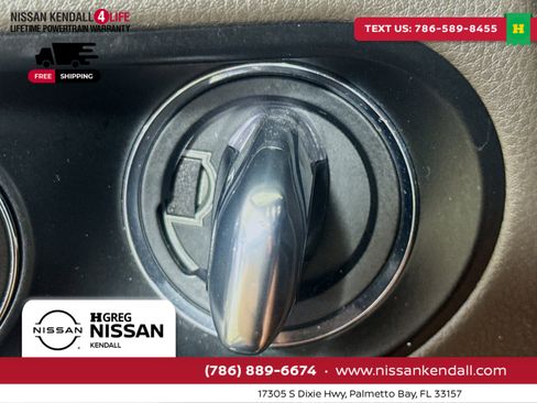 Used 2017 Porsche Macan S image 21