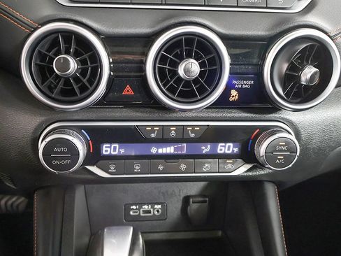 Used 2023 Nissan Sentra SR w/ SR Premium Package FWD image 48