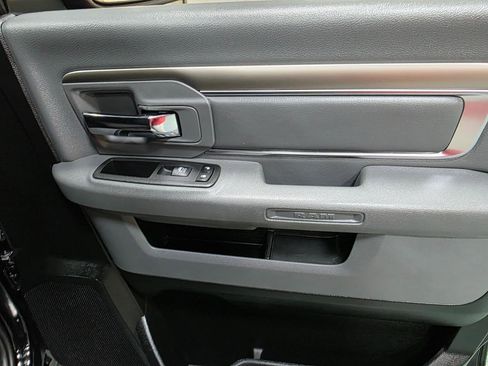 Used 2020 RAM 1500 Classic Warlock AWD/4WD image 27
