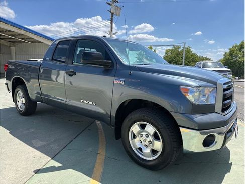 Used 2010 Toyota Tundra 4x4 Double Cab image 4