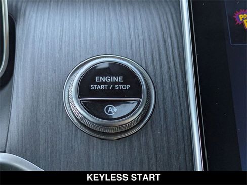 Certified 2025 Mercedes-Benz GLC 300 4MATIC image 18