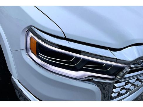 Certified 2025 RAM 1500 Limited AWD/4WD image 36