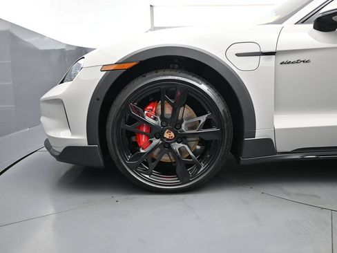 New 2026 Porsche Taycan 4S AWD/4WD image 8