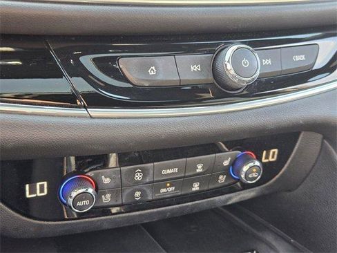 Certified 2023 Buick Enclave Avenir w/ Avenir Technology Package image 21