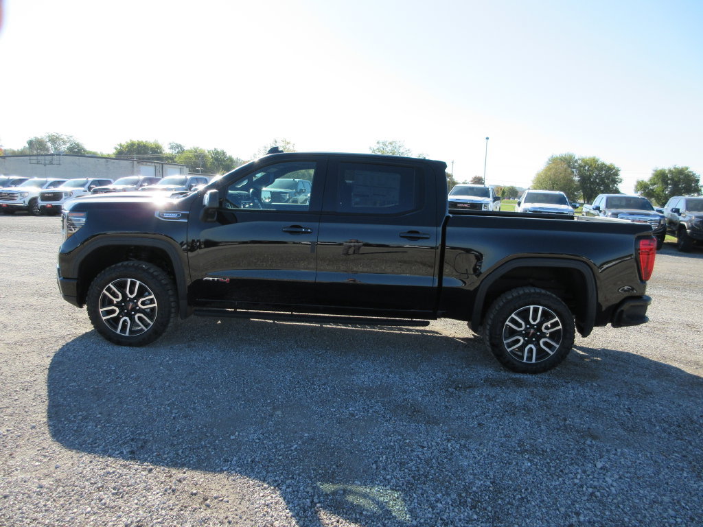 New 2026 GMC Sierra 1500 AT4 w/ AT4 Premium Package AWD/4WD image 9
