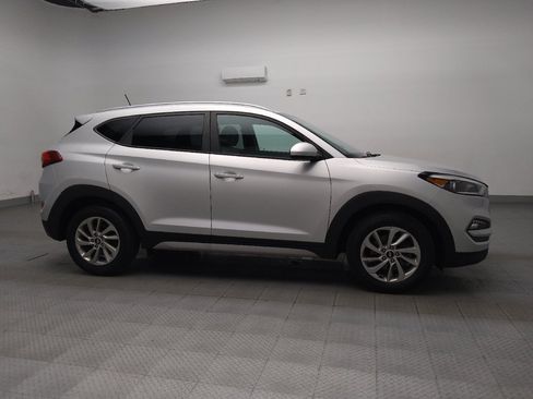 Used 2017 Hyundai Tucson SE w/ SE Popular Package 02 FWD image 11