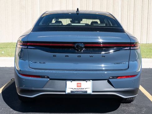 New 2026 Toyota Crown Nightshade image 6