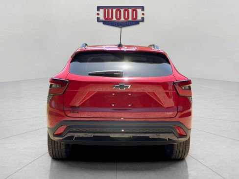 New 2026 Chevrolet Trax RS w/ Driver Confidence Package FWD image 3