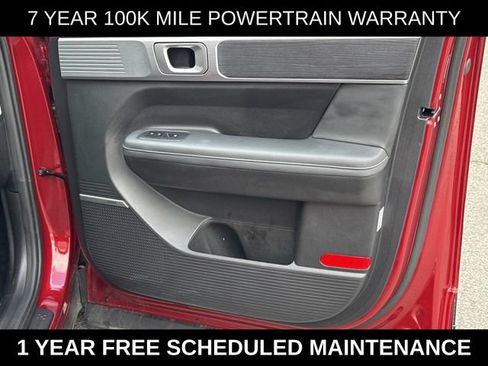 Used 2025 Hyundai Santa Fe Limited AWD/4WD image 8