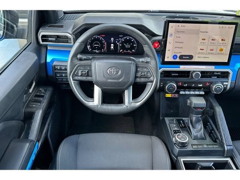 Used 2026 Toyota Tacoma TRD Off-Road w/ TRD Off Road Upgrade Package AWD/4WD image 15