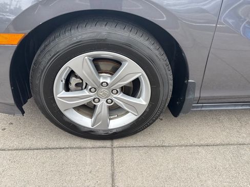 Used 2018 Honda Odyssey EX-L image 11
