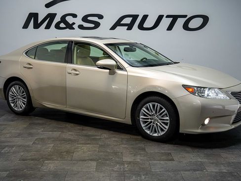 Used 2013 Lexus ES 350 w/ Luxury Pkg FWD image 7