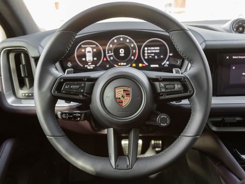 New 2026 Porsche Cayenne S AWD/4WD image 13