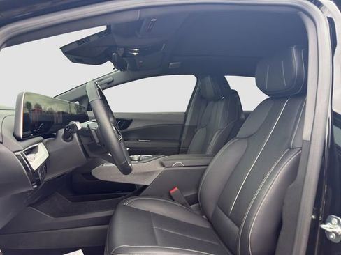 Used 2025 Cadillac Optiq Sport 2 AWD/4WD image 9