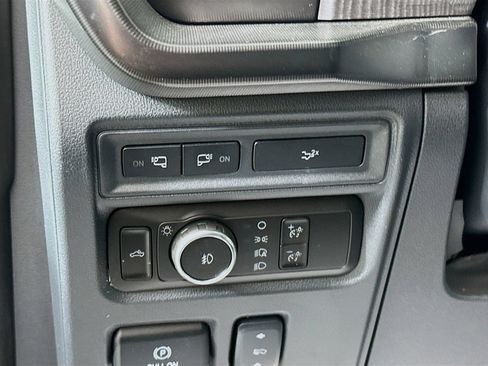 Used 2023 Ford F150 Platinum AWD/4WD image 10