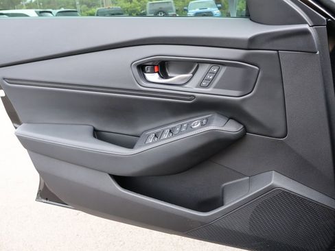 Used 2024 Honda Accord Sport image 28