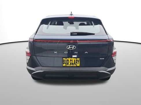 New 2026 Hyundai Kona SE image 4