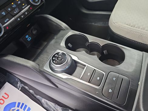 Used 2022 Ford Escape SE w/ SE Sport Appearance Package FWD image 23