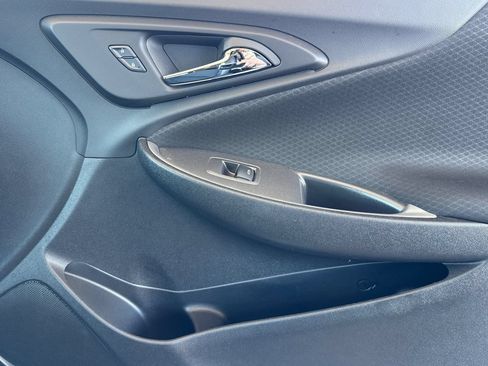 Used 2025 Chevrolet Malibu RS FWD image 25