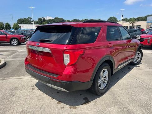 Used 2021 Ford Explorer XLT w/ Equipment Group 202A RWD image 6