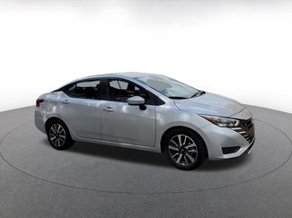 Used 2025 Nissan Versa SV video 2