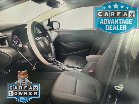 Used 2025 Toyota Corolla LE image 3