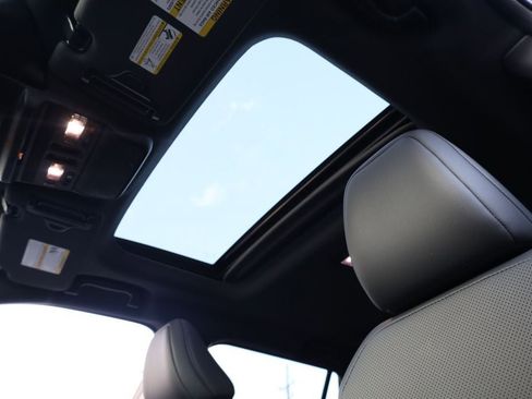 New 2026 Subaru Outback Limited AWD/4WD image 9