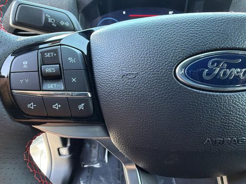 New 2026 Ford Explorer ST-Line w/ ST-Line Street Pack image 19