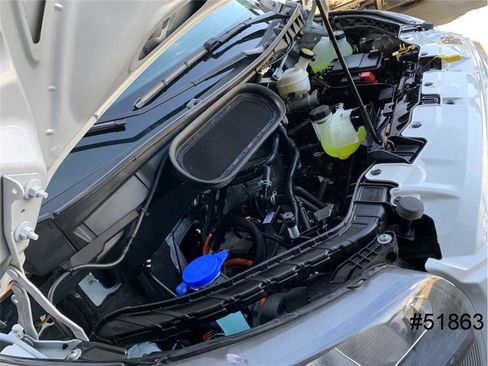 Used 2023 Ford E-Transit Low Roof image 17