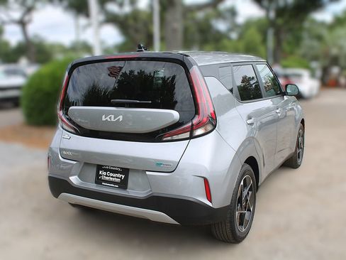 Certified 2024 Kia Soul EX FWD image 7