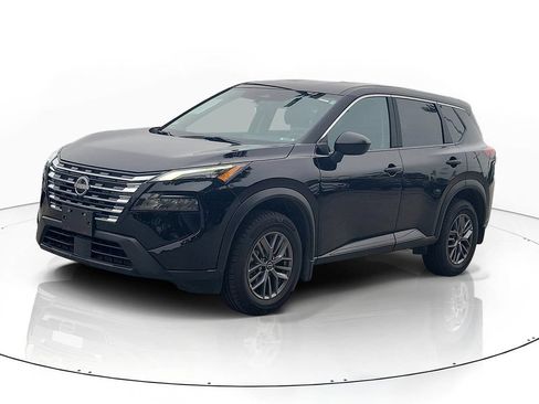 Used 2024 Nissan Rogue S AWD/4WD image 2