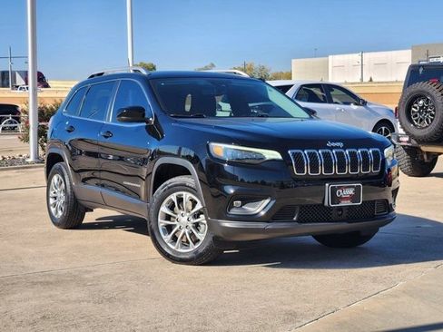 Used 2021 Jeep Cherokee Latitude Lux w/ Sun & Sound Group image 2