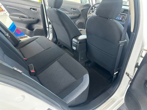 Used 2024 Nissan Versa SV FWD image 24